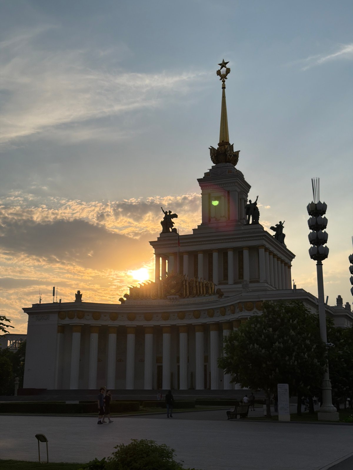 Visitor documents VDNKh landmarks and street scenes in Moscow