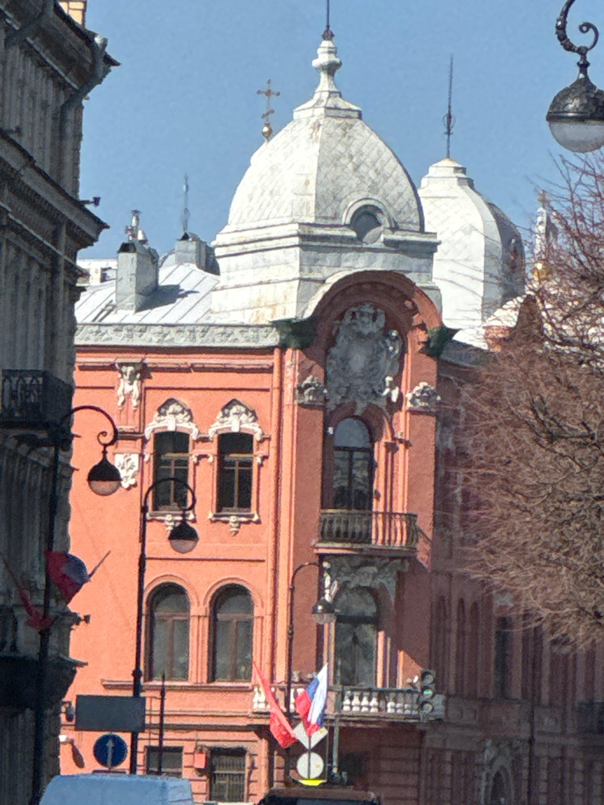 Morning traffic and architecture documented in Saint Petersburg