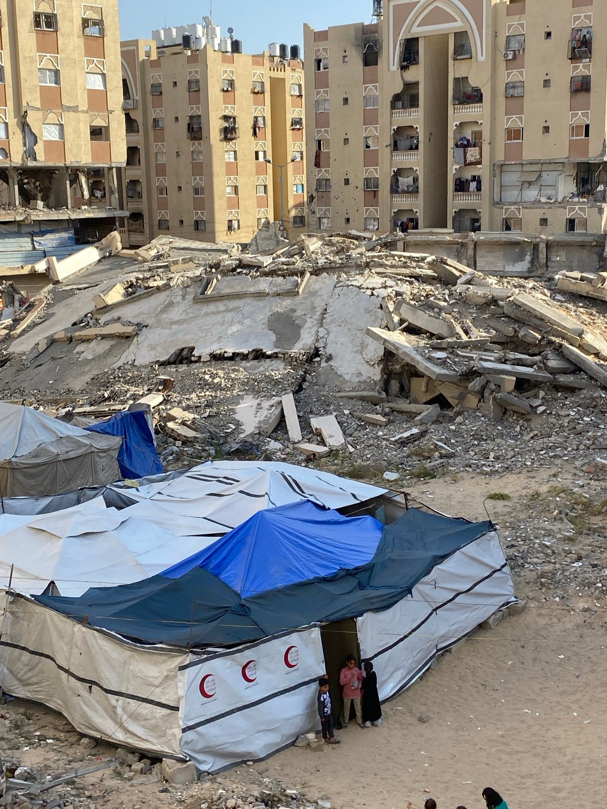Displacement camp conditions documented in Khan Yunis
