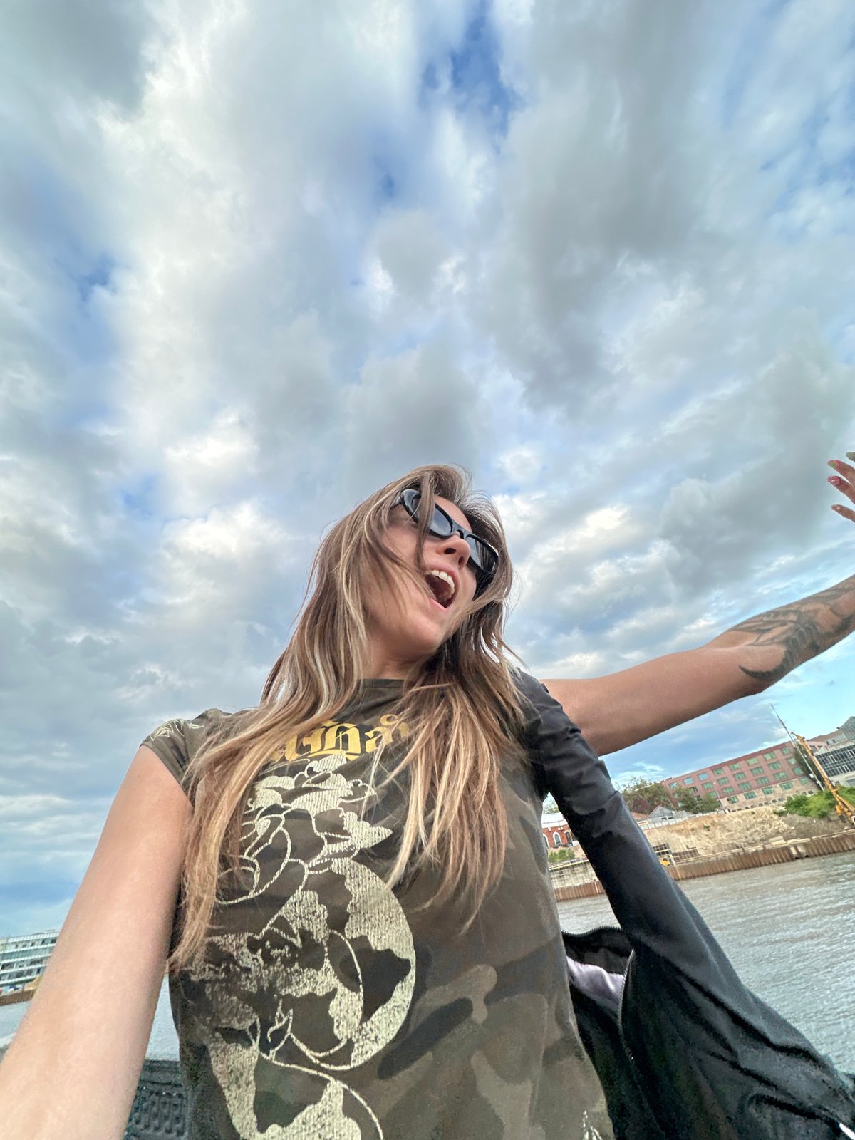 Selfies and skyline shots along the Moskva River