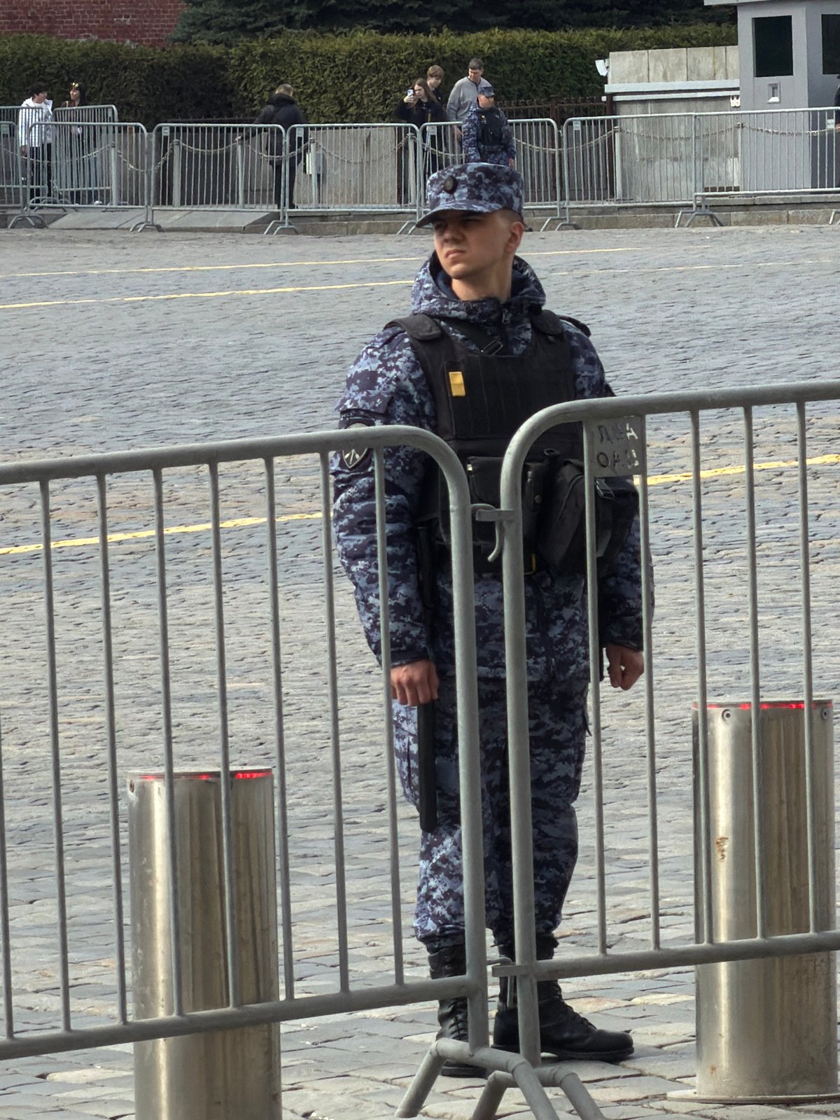 Security guard maintains barricaded perimeter in Moscow