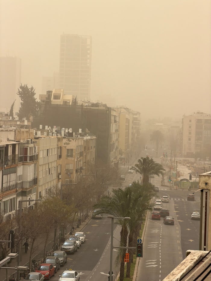 Dust storm blankets Tel Aviv with heavy haze
