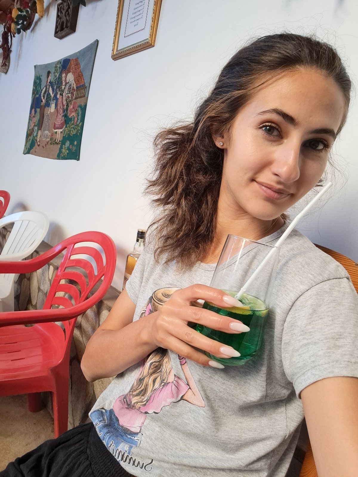 Backyard barbecue afternoon with green drinks in Chepintsi