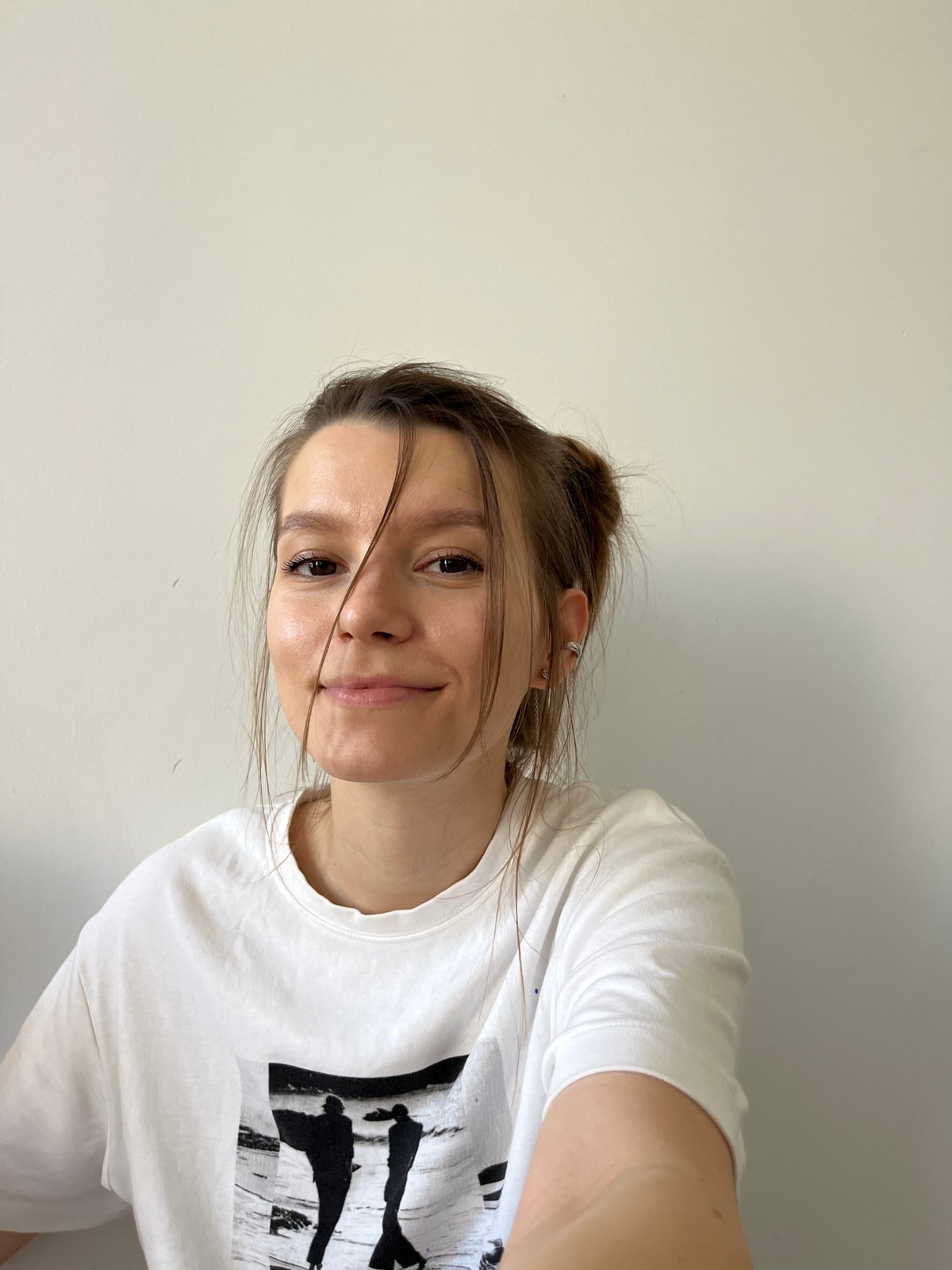Getting ready in Limassol: selfies and makeup in a bathroom
