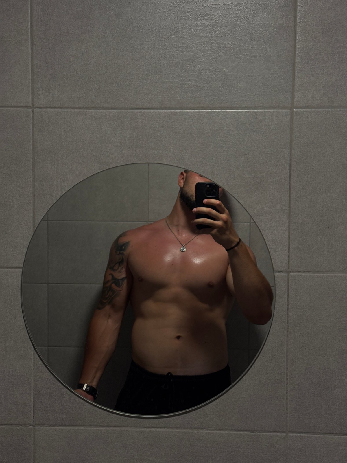 Post-workout selfies and street scenes in Sofia