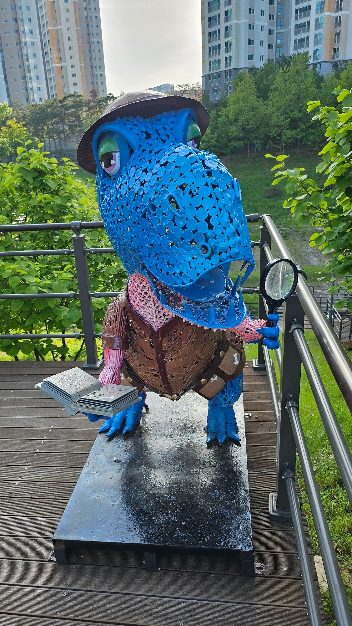 Morning visit to dinosaur park in Ulsan, South Korea