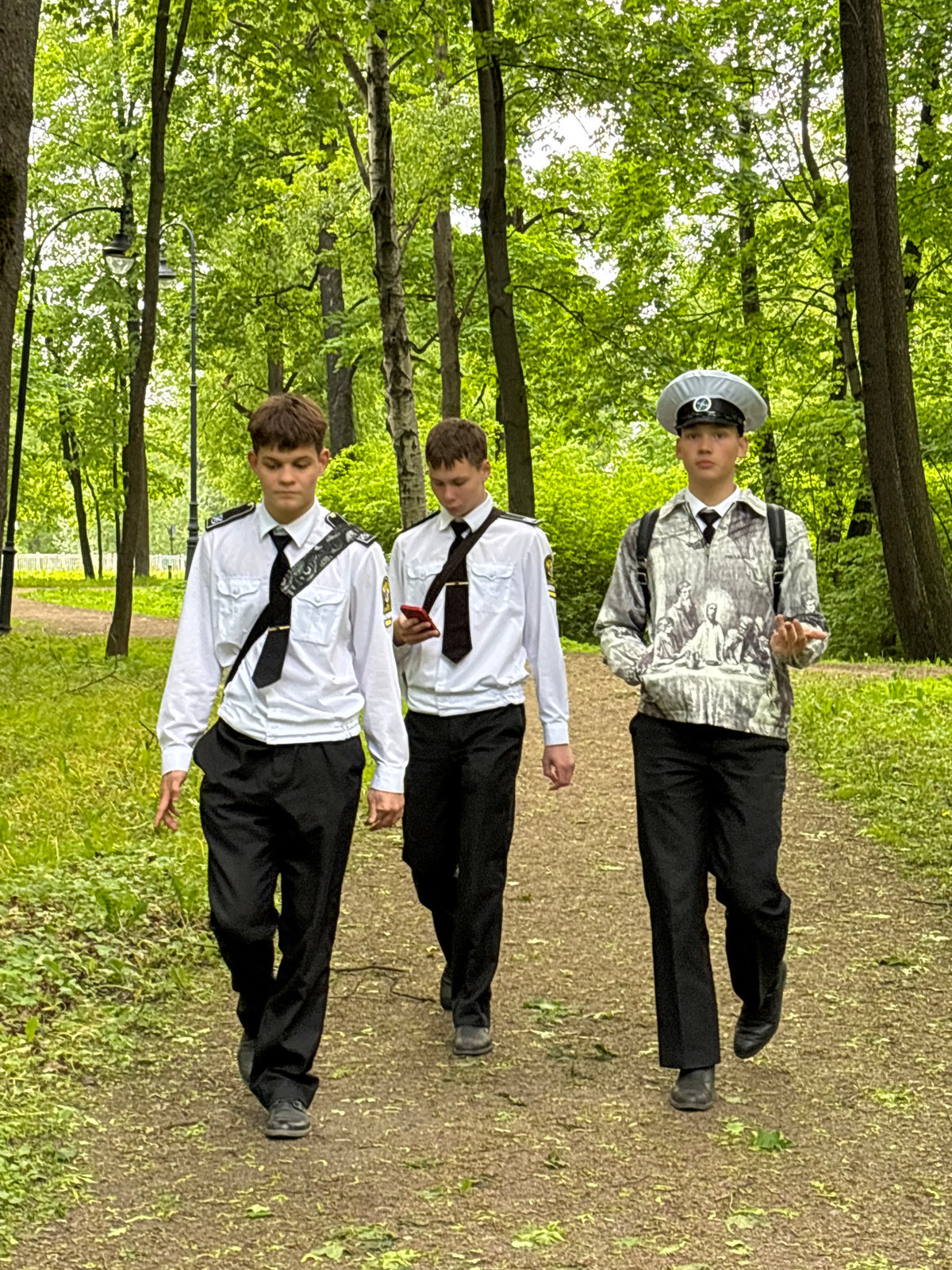 Formal gathering and nature scenes documented across Saint Petersburg