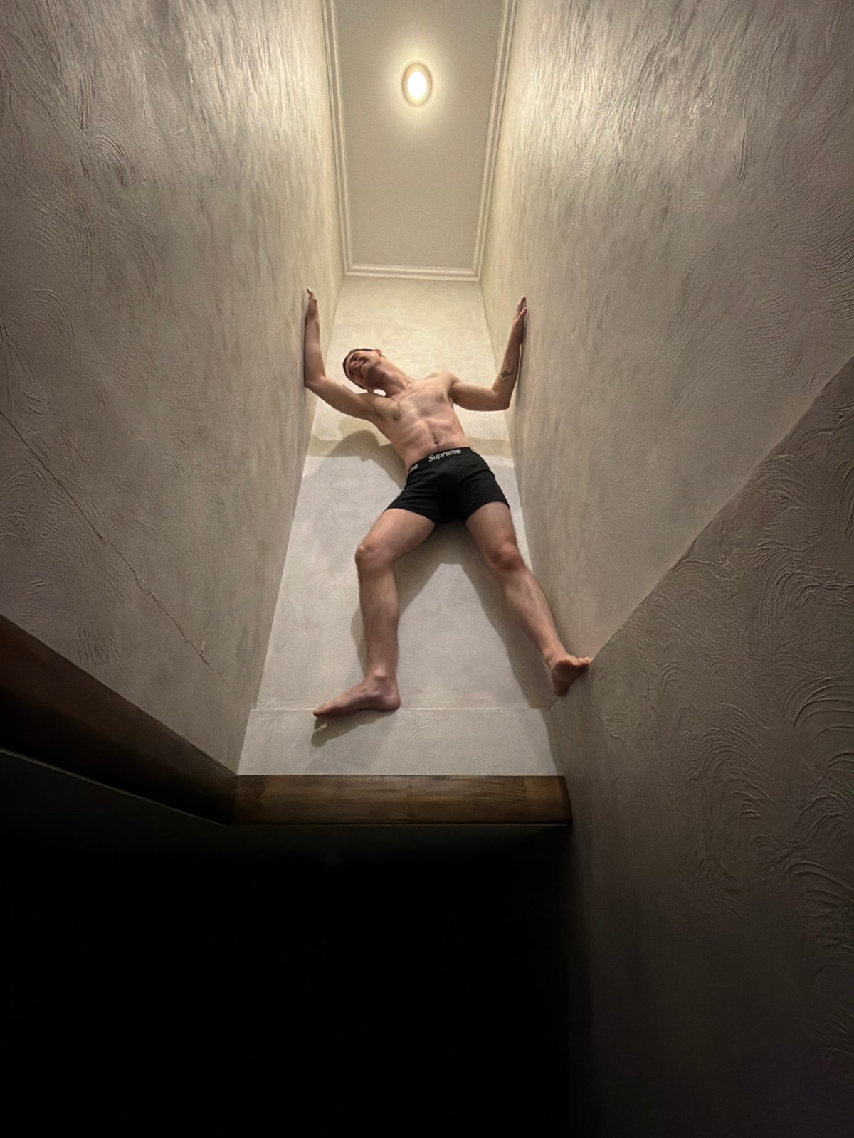 Gravity-defying photos captured in Russian home