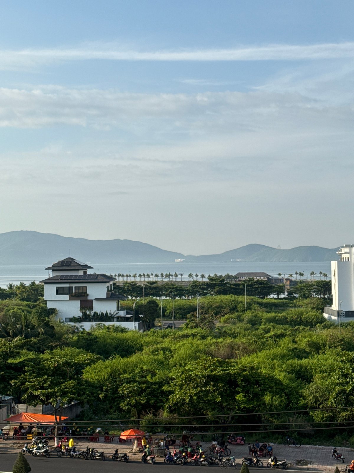 Evening life documented across Nha Trang's residential streets