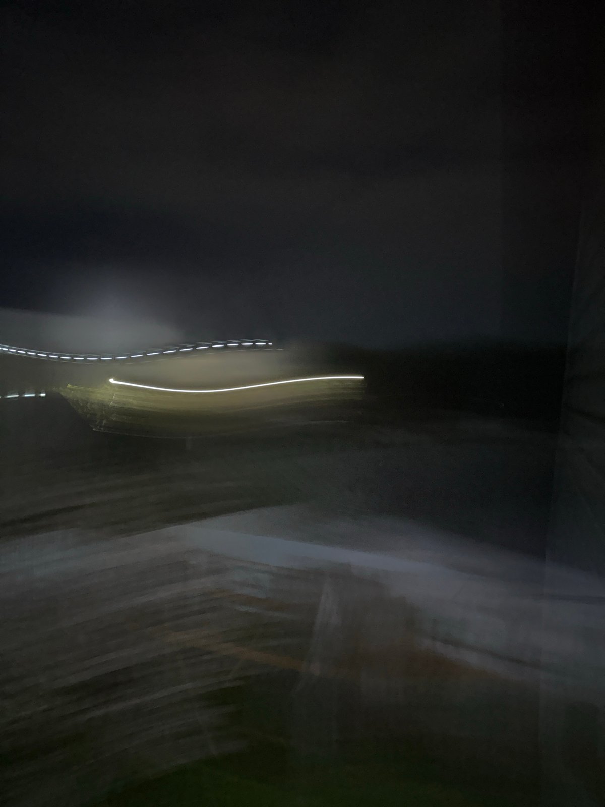 Nighttime light trails and residential scenes captured in Nizhny Novgorod