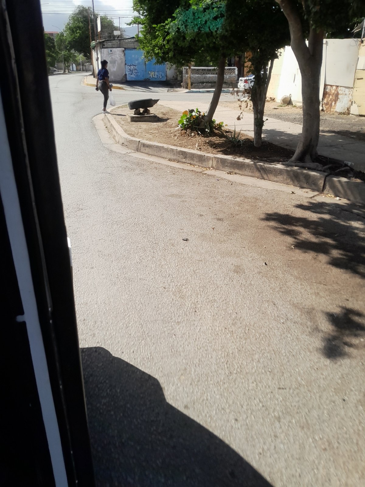 Street documentation walk captures Porlamar infrastructure conditions