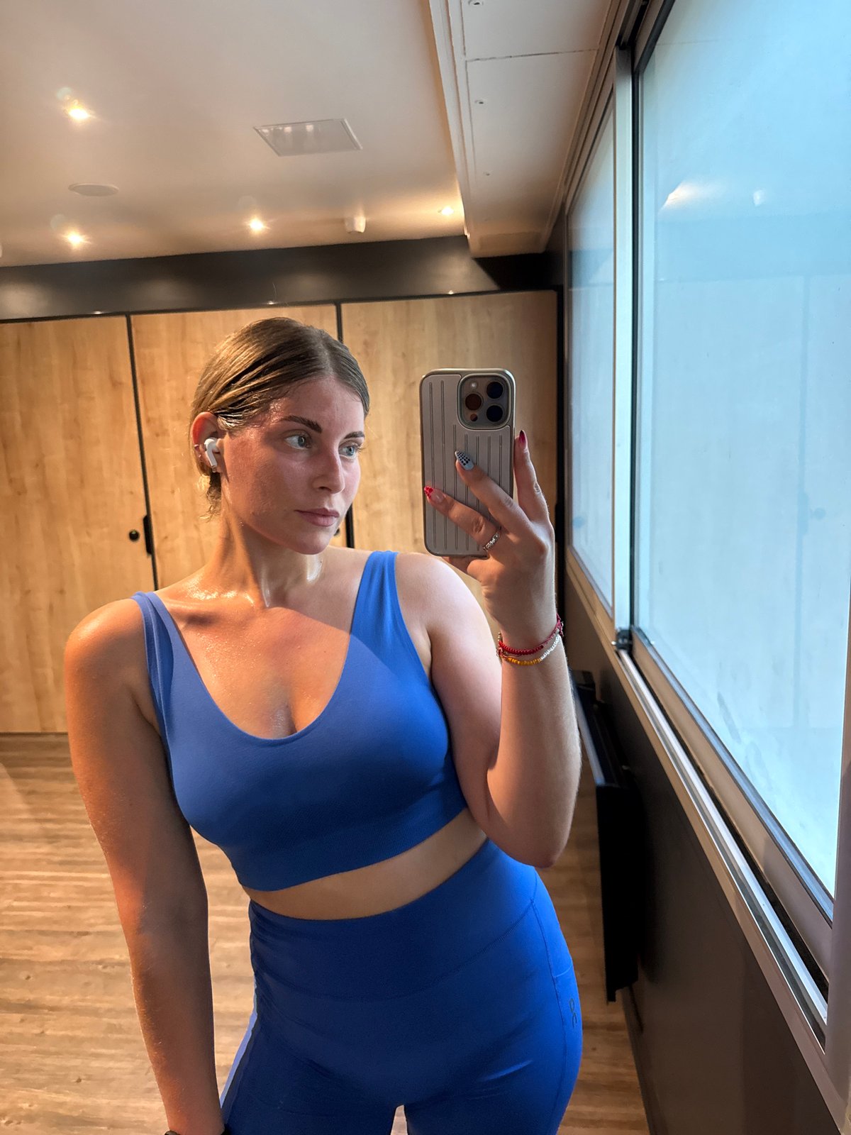 Paris gym session: 45 minutes on the treadmill, 513 calories