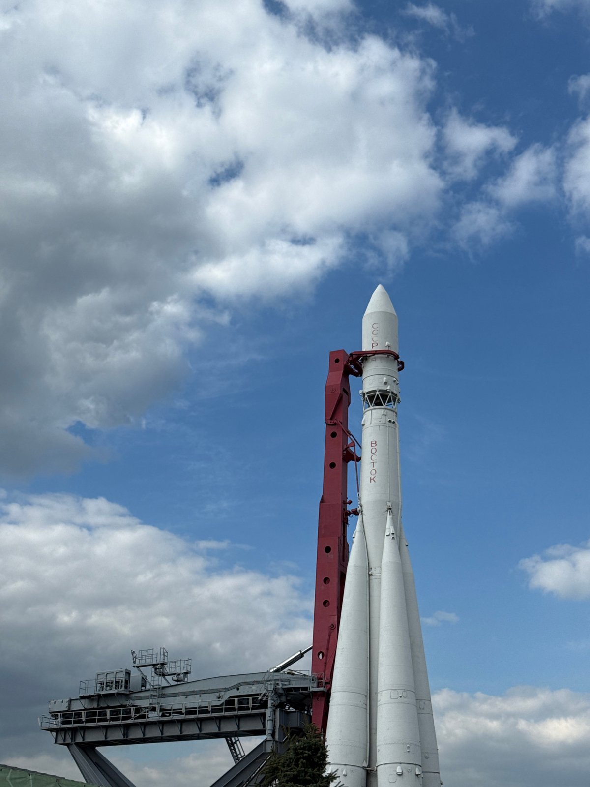 Vostok rocket spotted on launch platform in Moscow