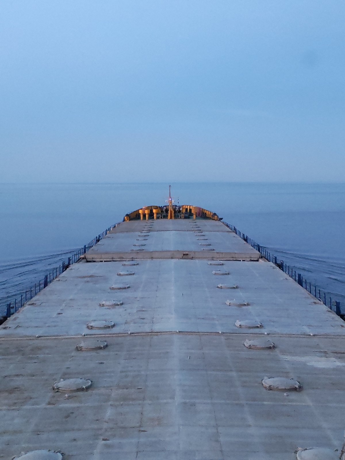 Individual observed operating ship near Bol'shie Mkhi, Russia