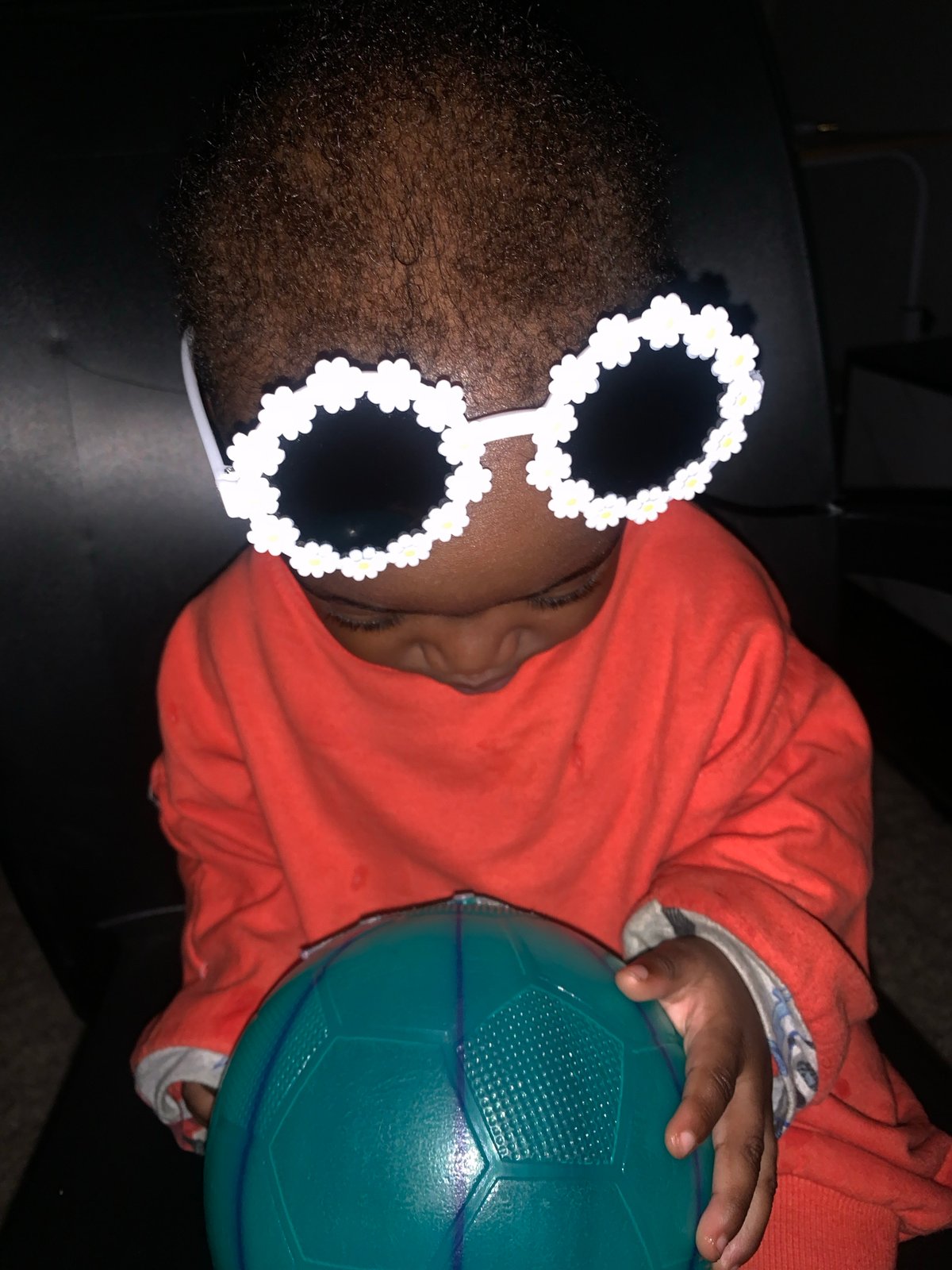 Playful afternoon in Nigeria, from flower sunglasses to lantana blooms