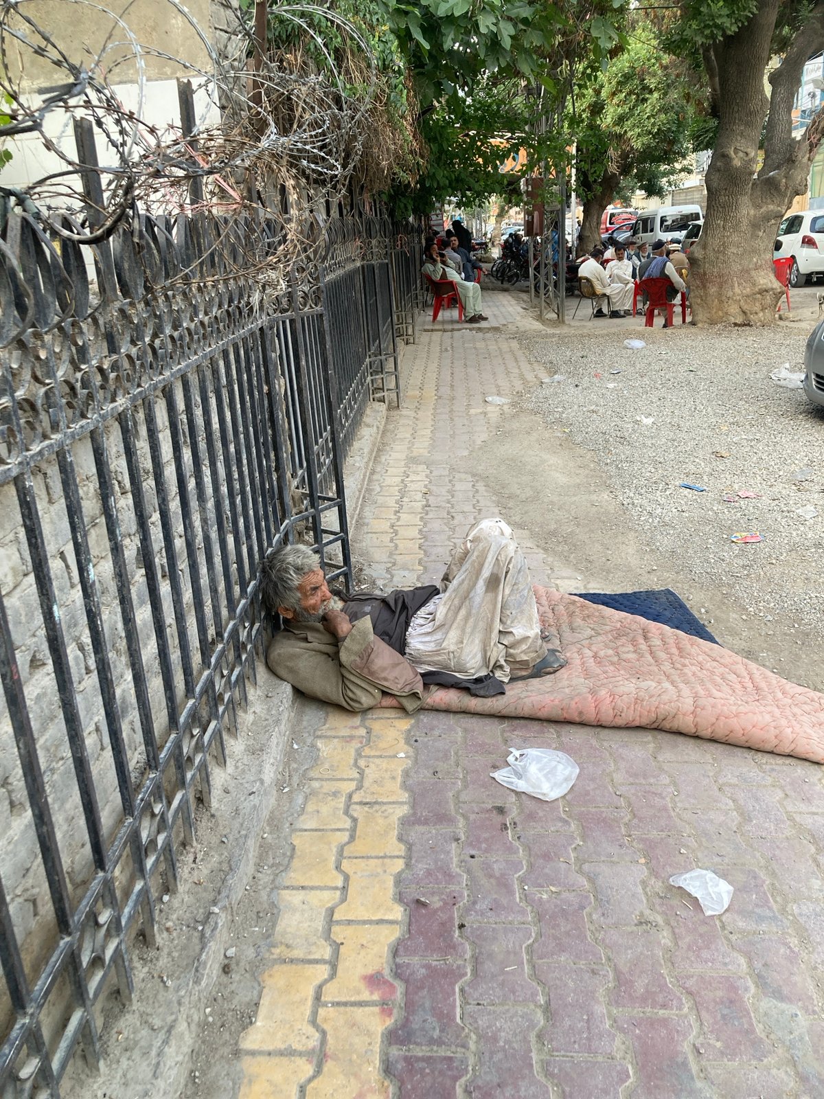 Homeless individuals documented on Quetta streets