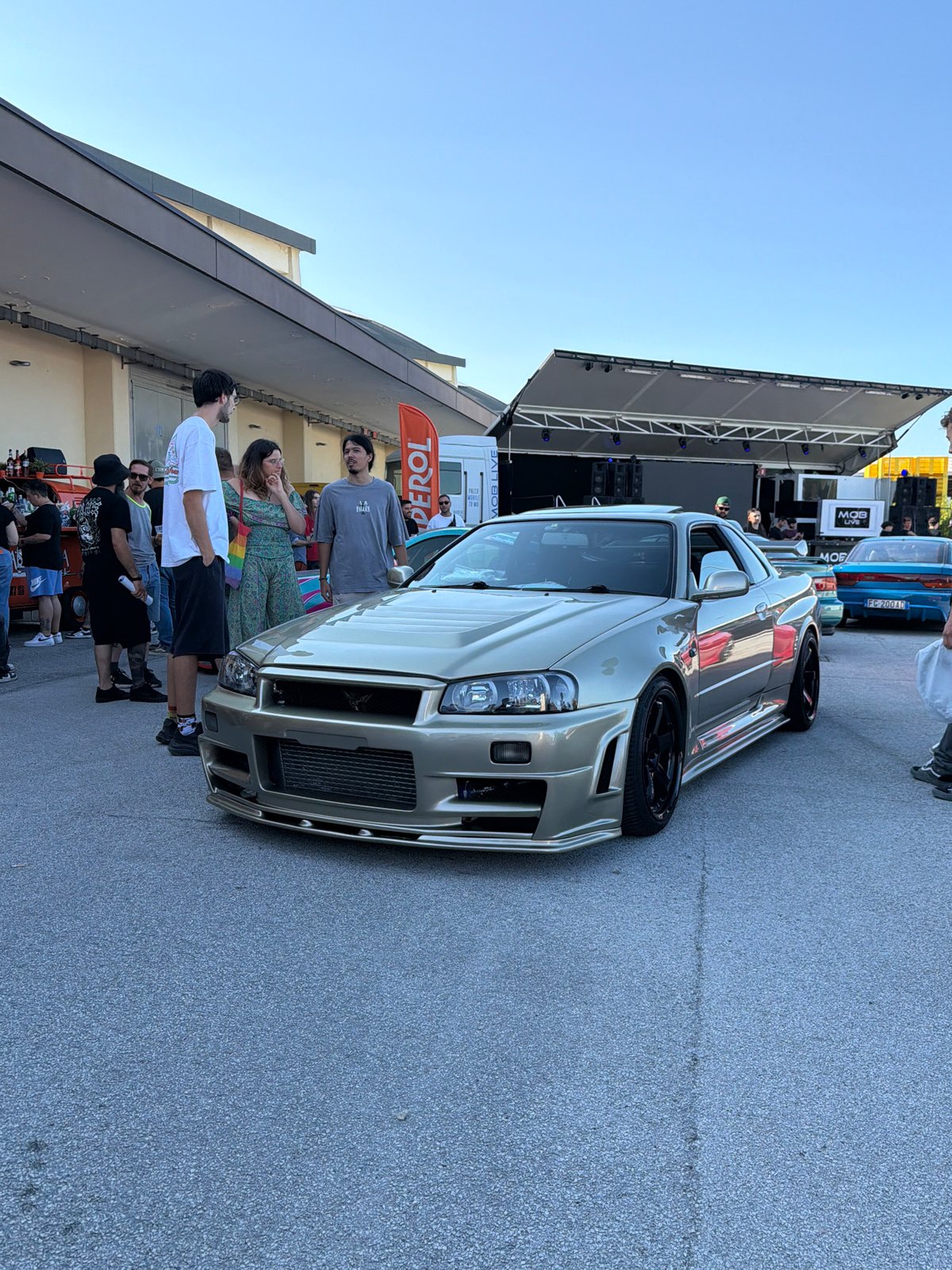 JDM car meet in Cesena features R34 GT-R and Supra