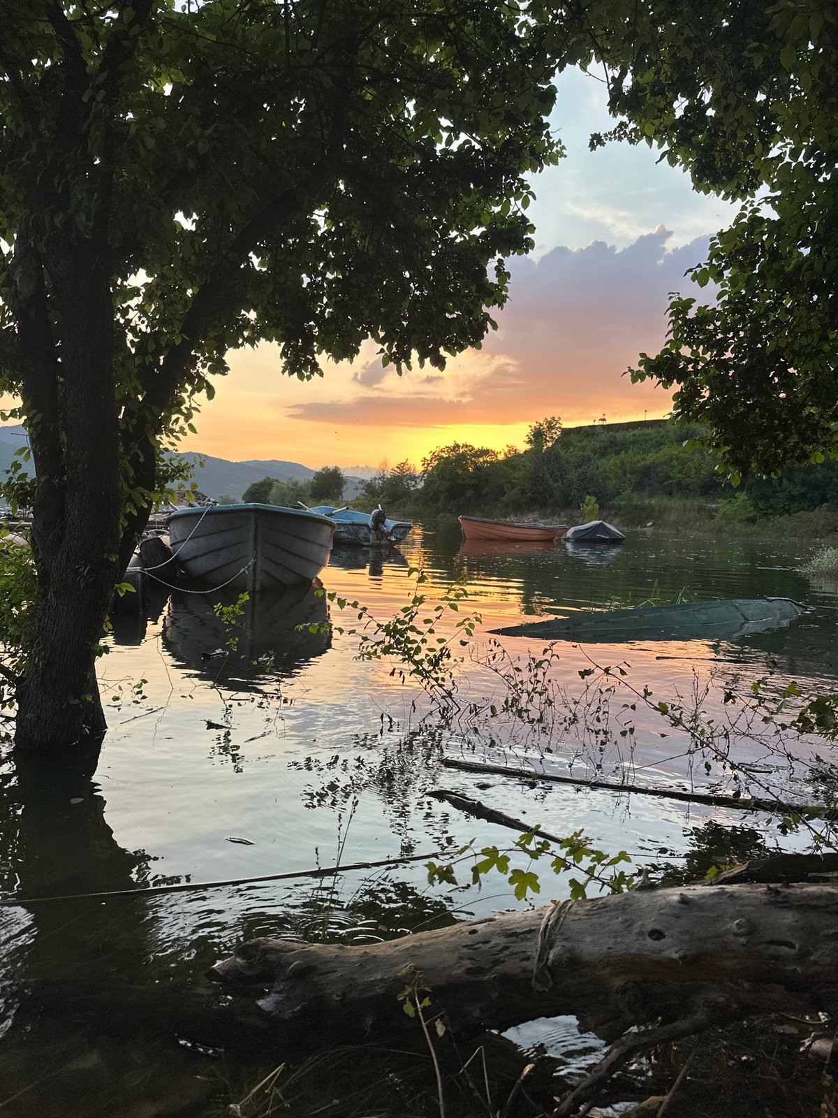 Sunset photographed over lake in Glavatartsi, Bulgaria