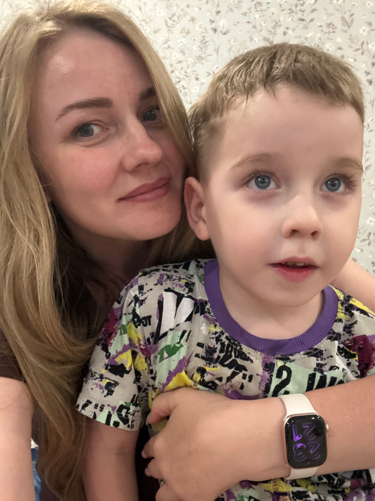 Mother and child share quiet moments in Chaikovsky