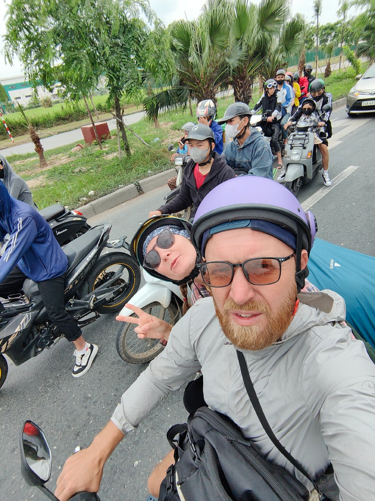 Early morning traffic captured in Tứ Minh Ward, Vietnam