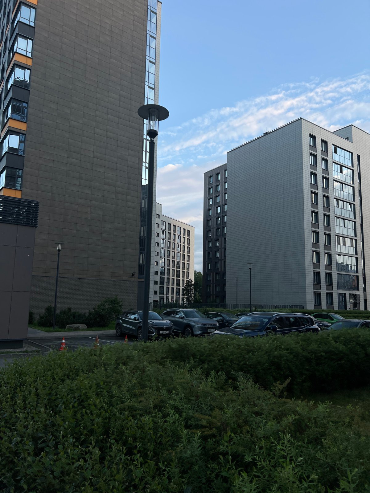 Resident documents evening scenes around Saint Petersburg apartment complex