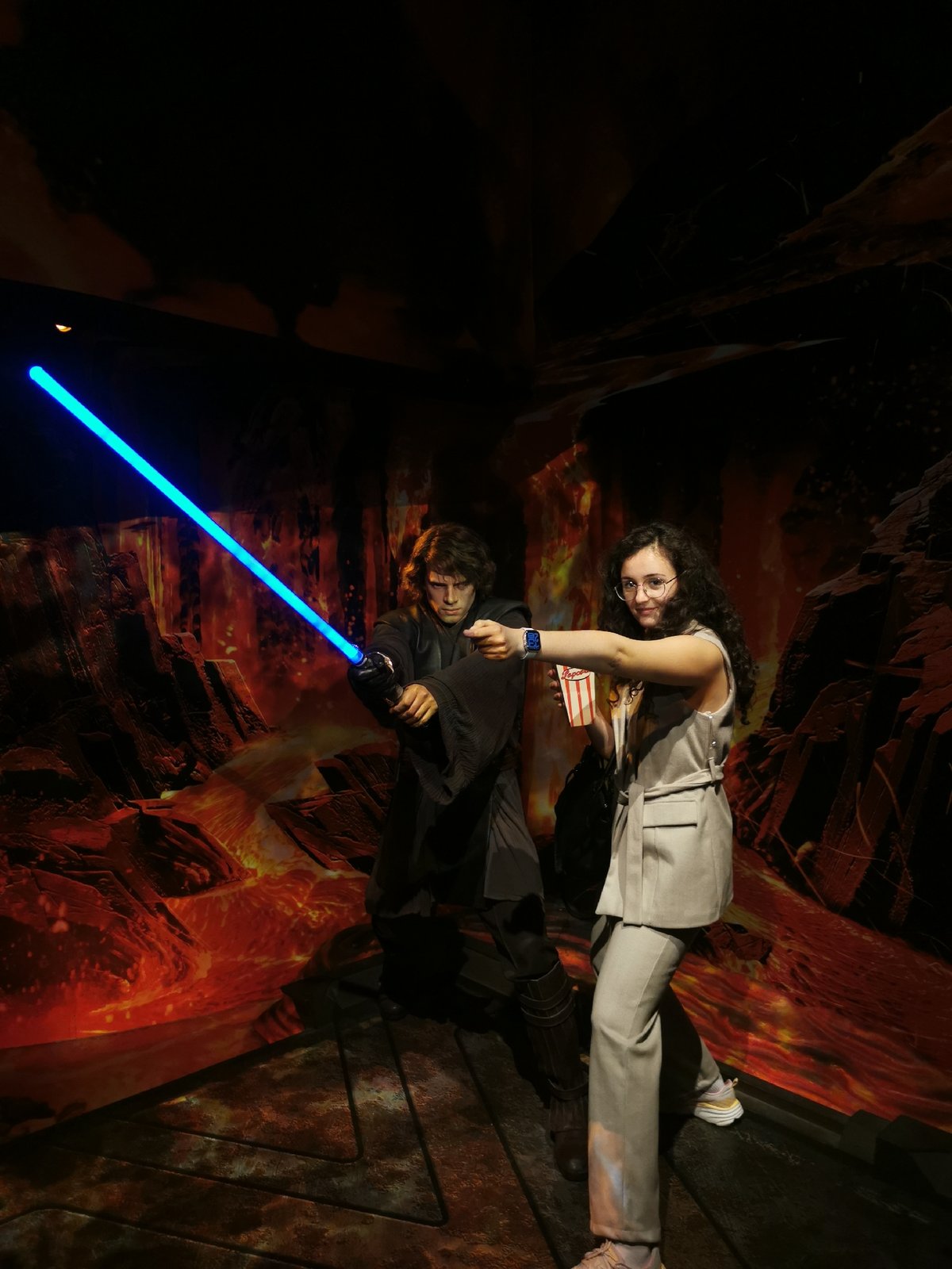 Tourist documents Star Wars, Marvel exhibits at London's Madame Tussauds