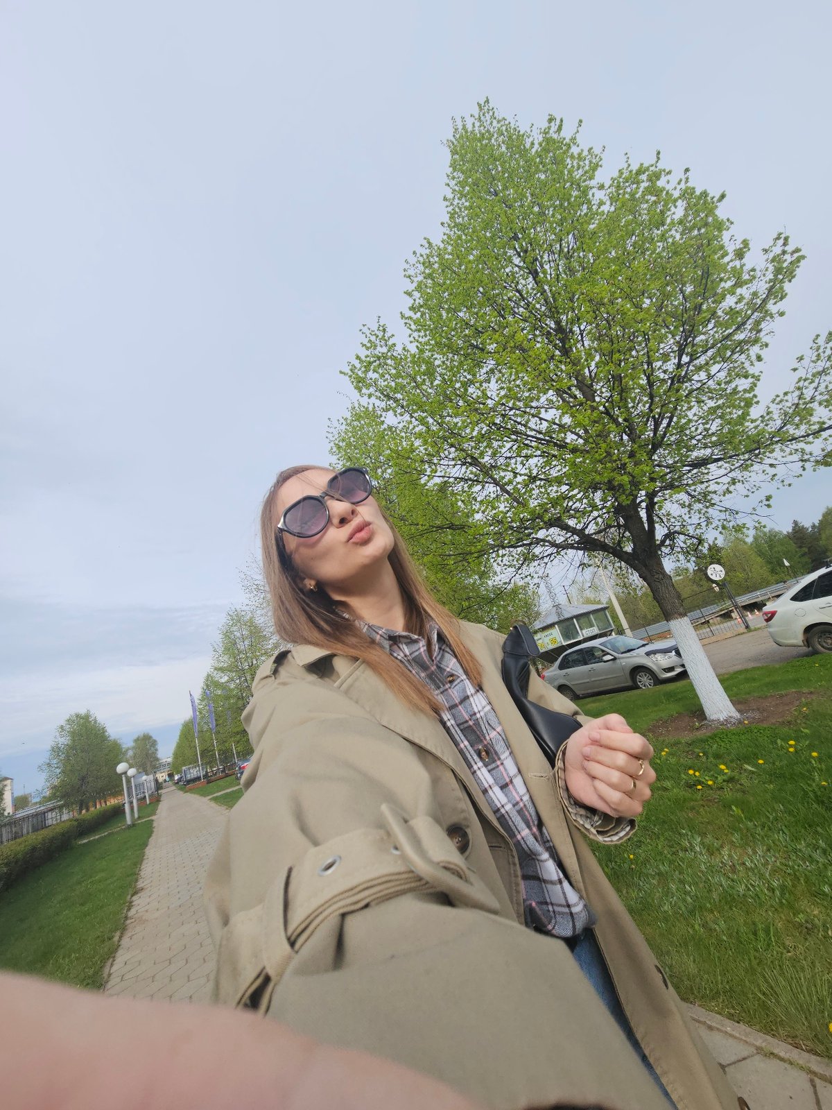 Early morning cycling excursion documented along Kama River in Chaikovsky