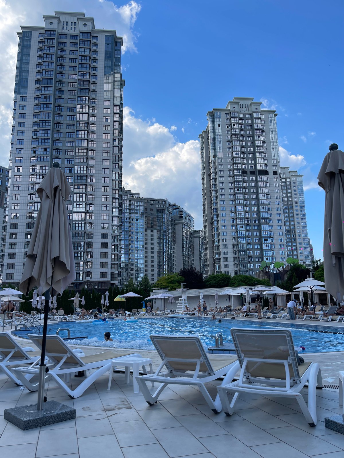 Modern residential complex documented in Kyiv during afternoon hours