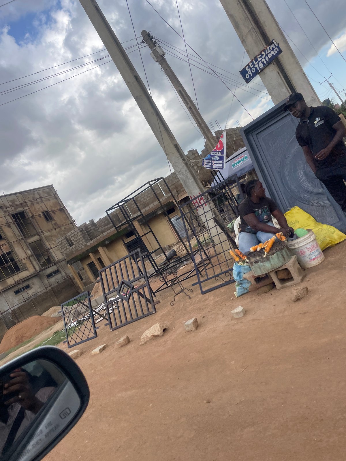 Gura Top street life: shops, stalls, and local commerce