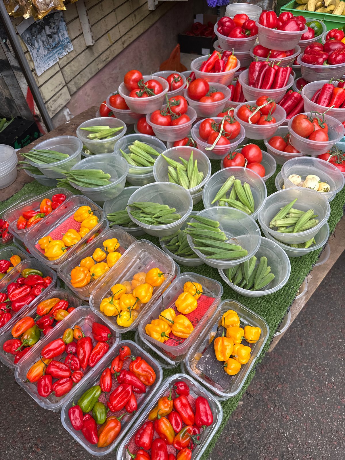 London street market and newsstand scenes documented by witness