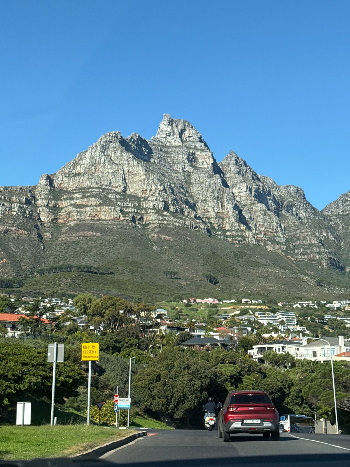 Clear day captures Table Mountain views across Cape Town