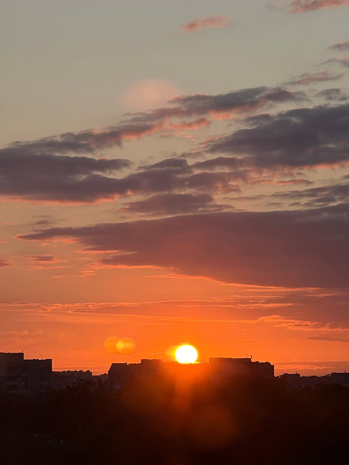 Sunset and everyday details from a Lviv evening