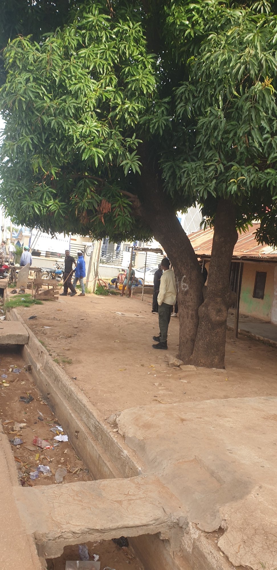 Woman documents morning selfie session in Sabon Tasha, Nigeria