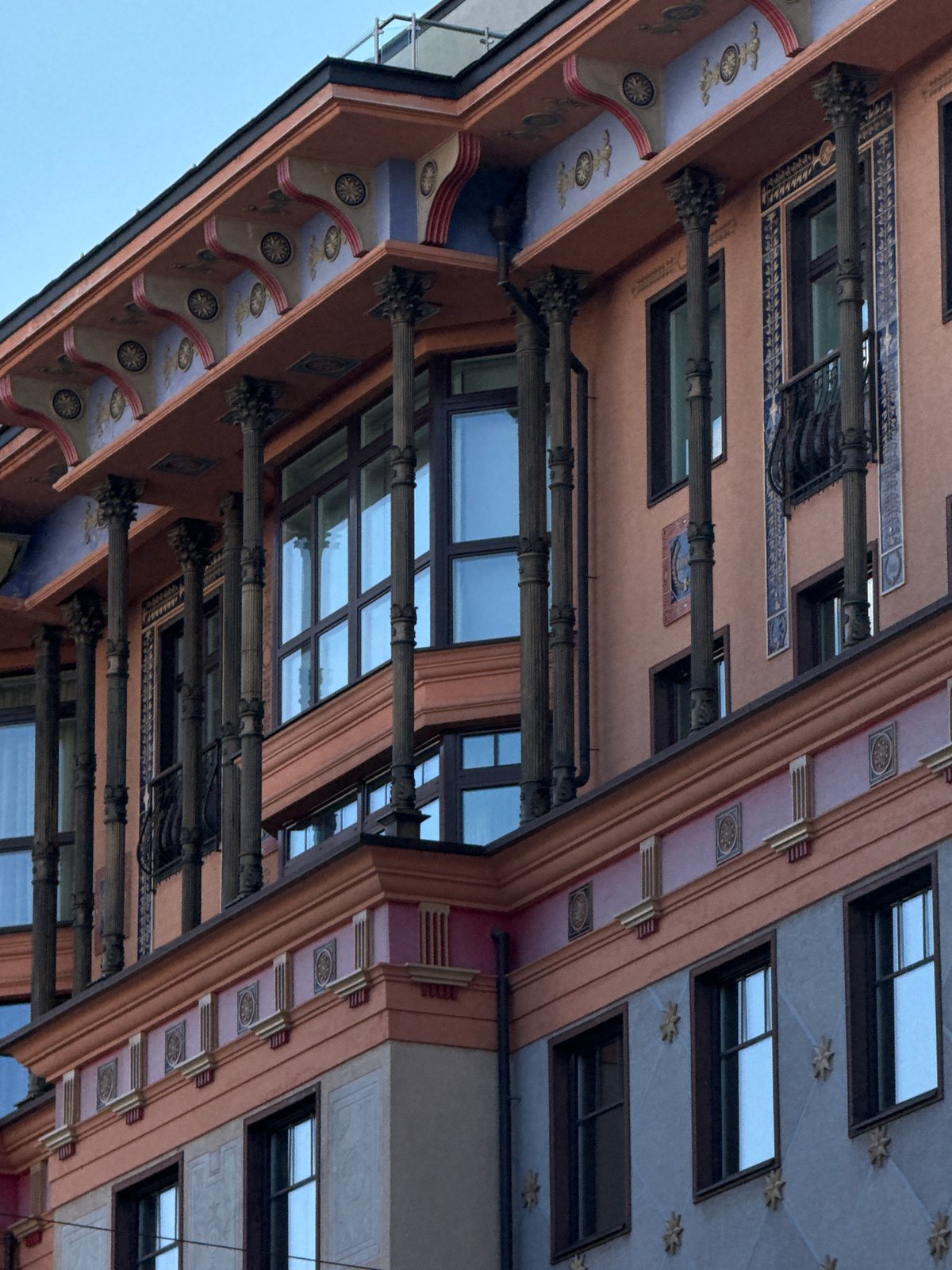 Moscow building's classic architecture documented by witness