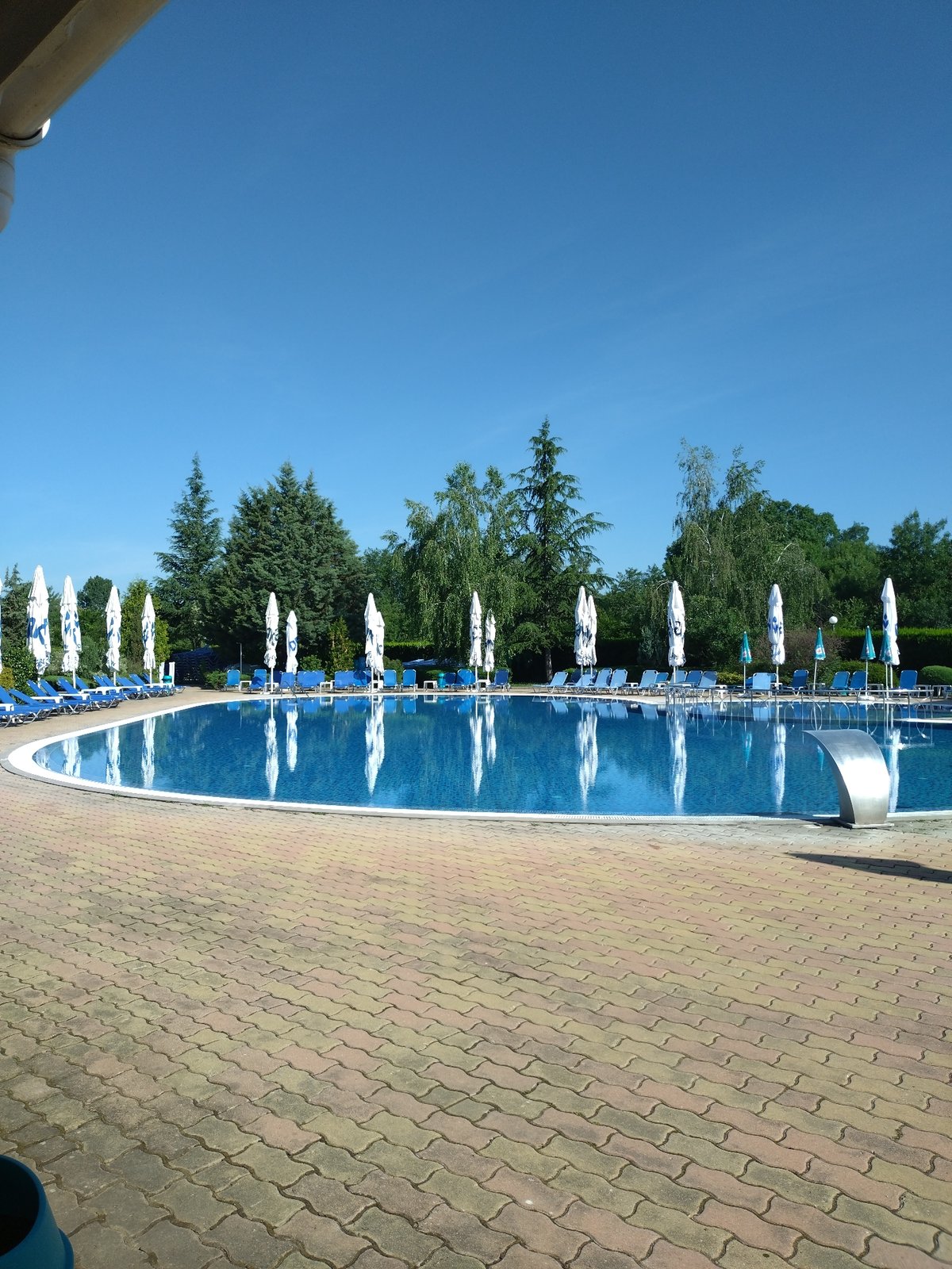 Morning vacation moments captured at Bulgarian guest house resort