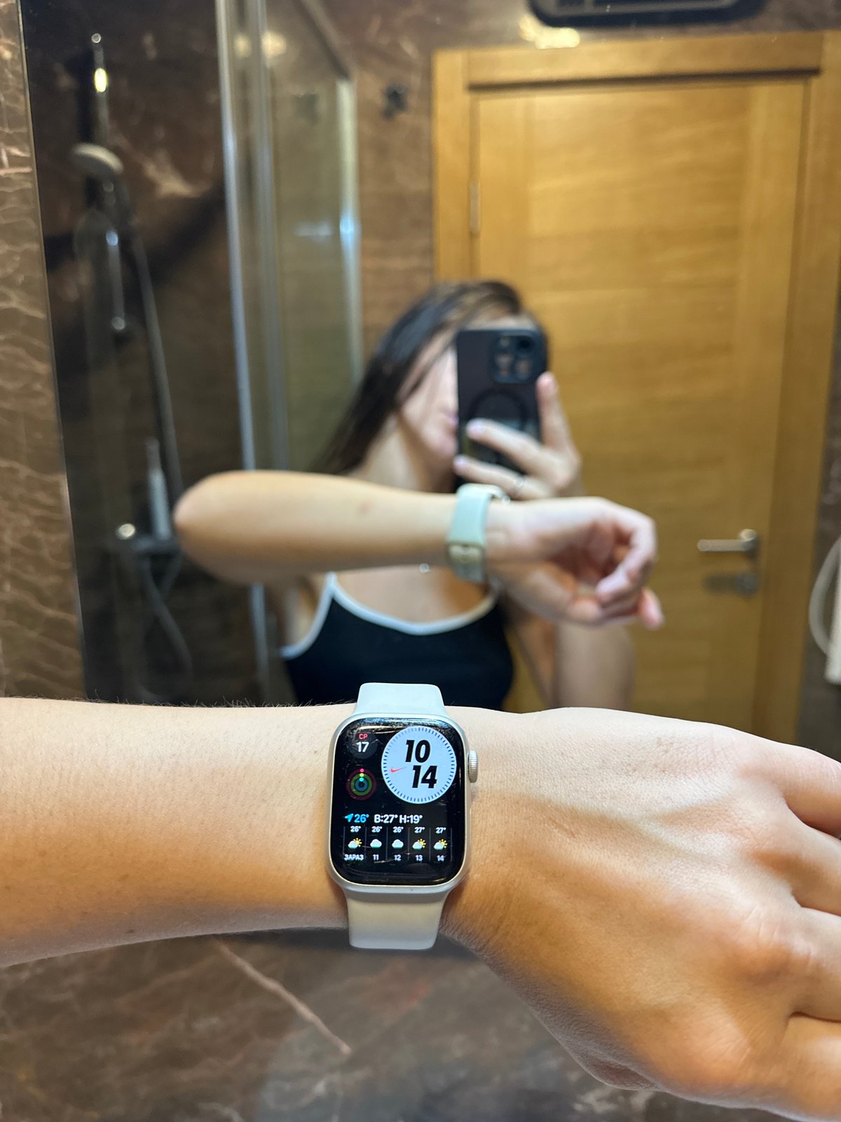 Kitchen food spread and wrist check, Donji Pobori morning