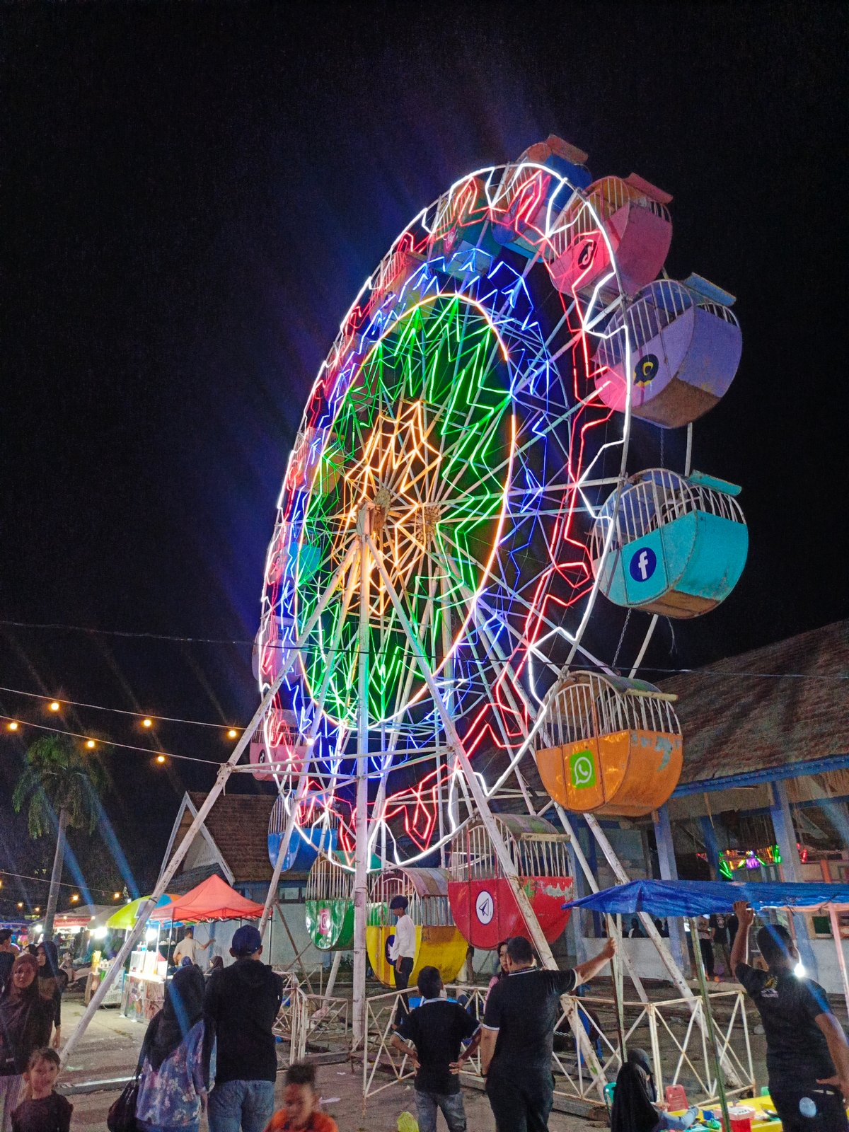 Evening out in Lhokseumawe: food, coffee, and a fairground