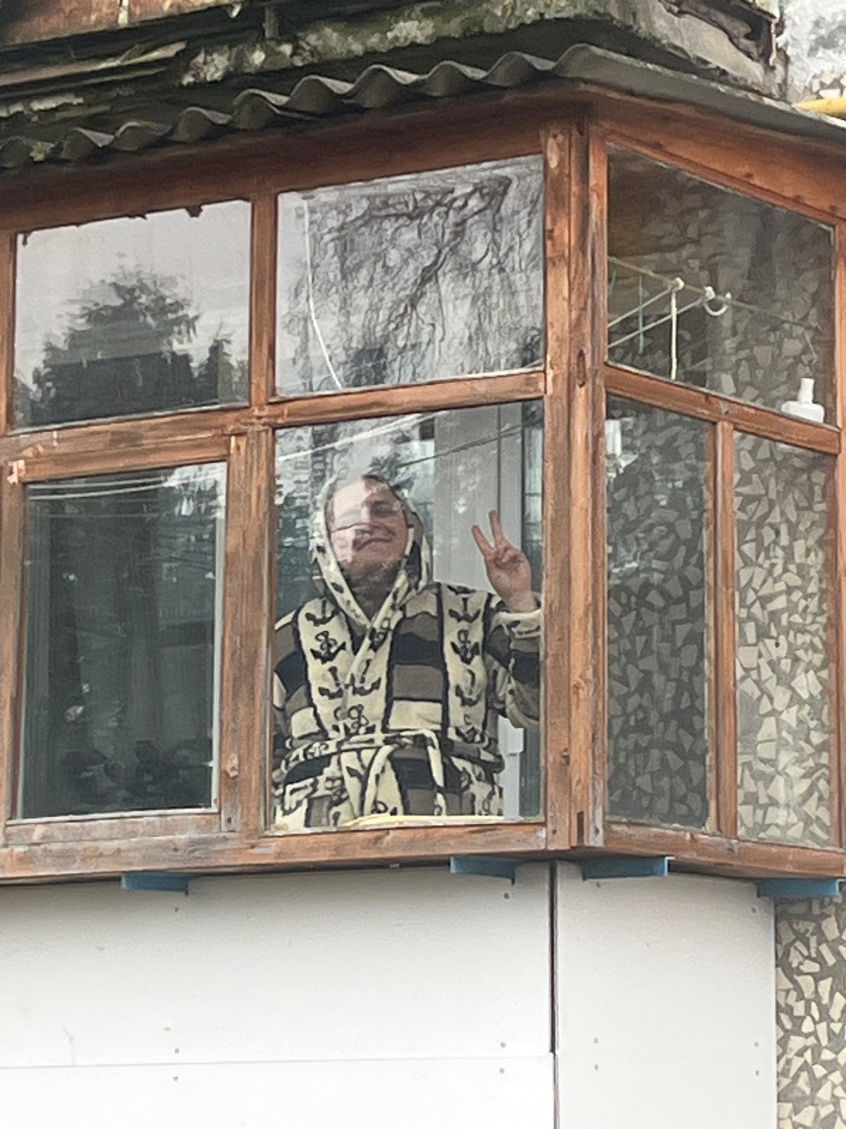 Morning portraits captured seconds apart in Раздолье, Russia
