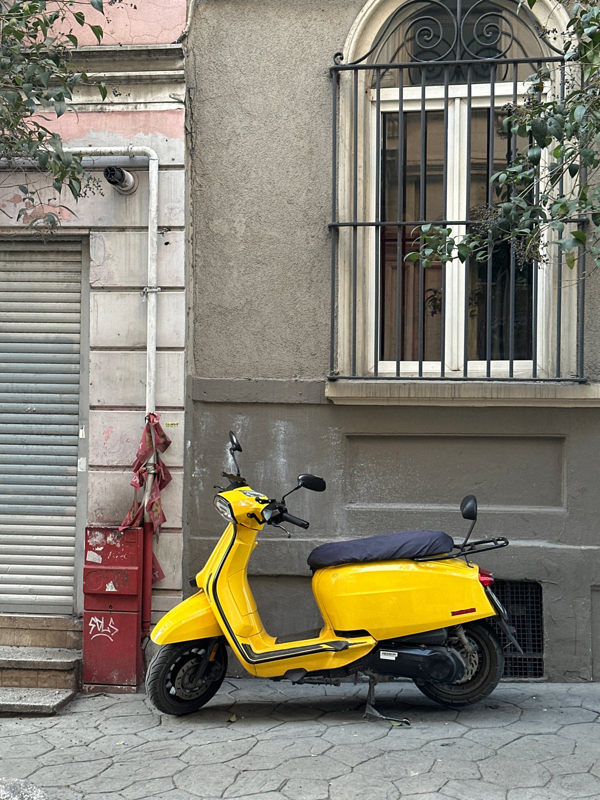 Street scenes documented in Istanbul's Beyoğlu district