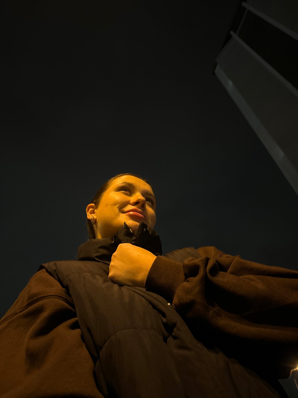 Nighttime street scenes captured in rainy Odintsovo-Akulovo area