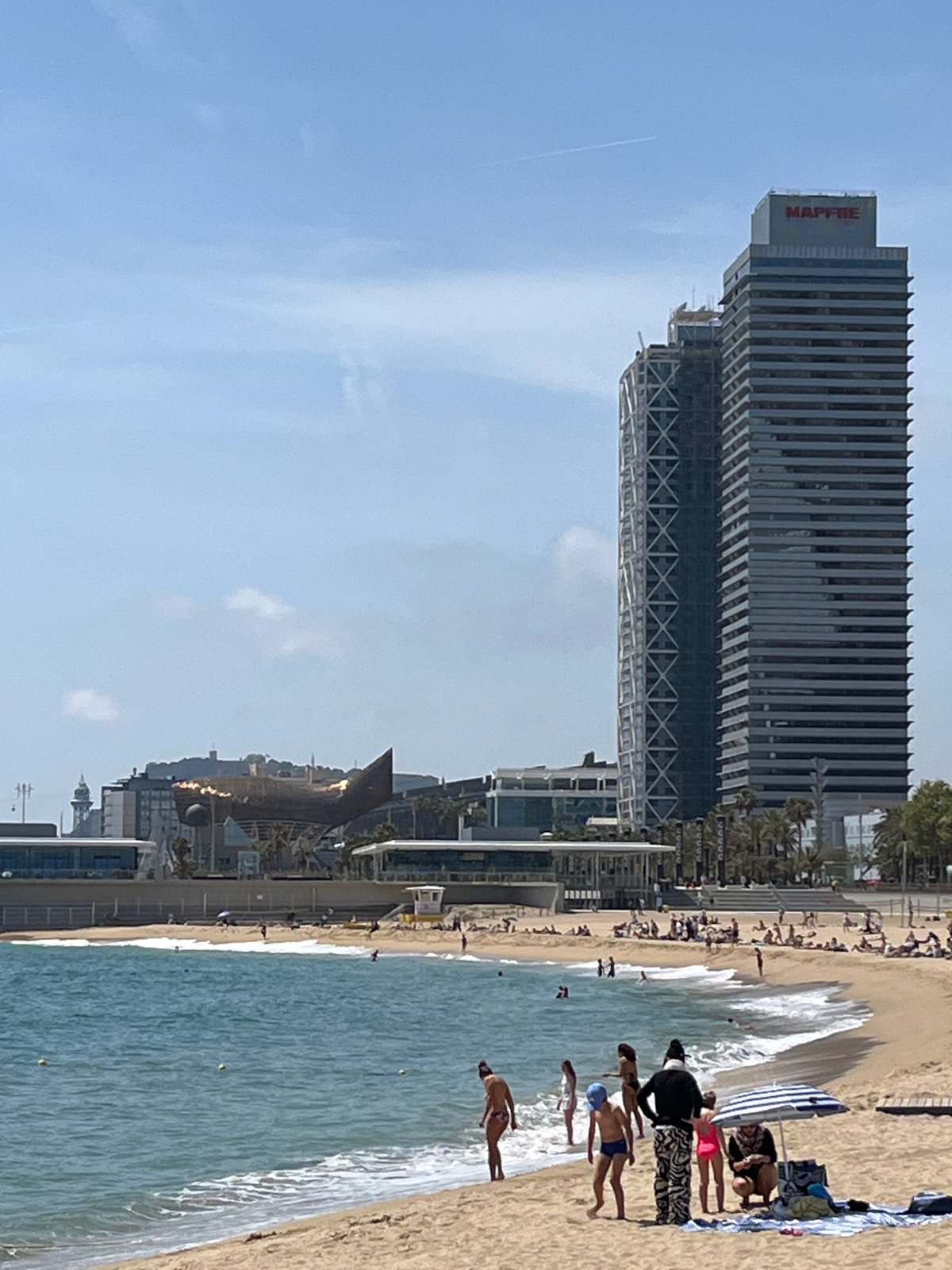 Clear sunny conditions observed at Barcelona beaches Friday morning