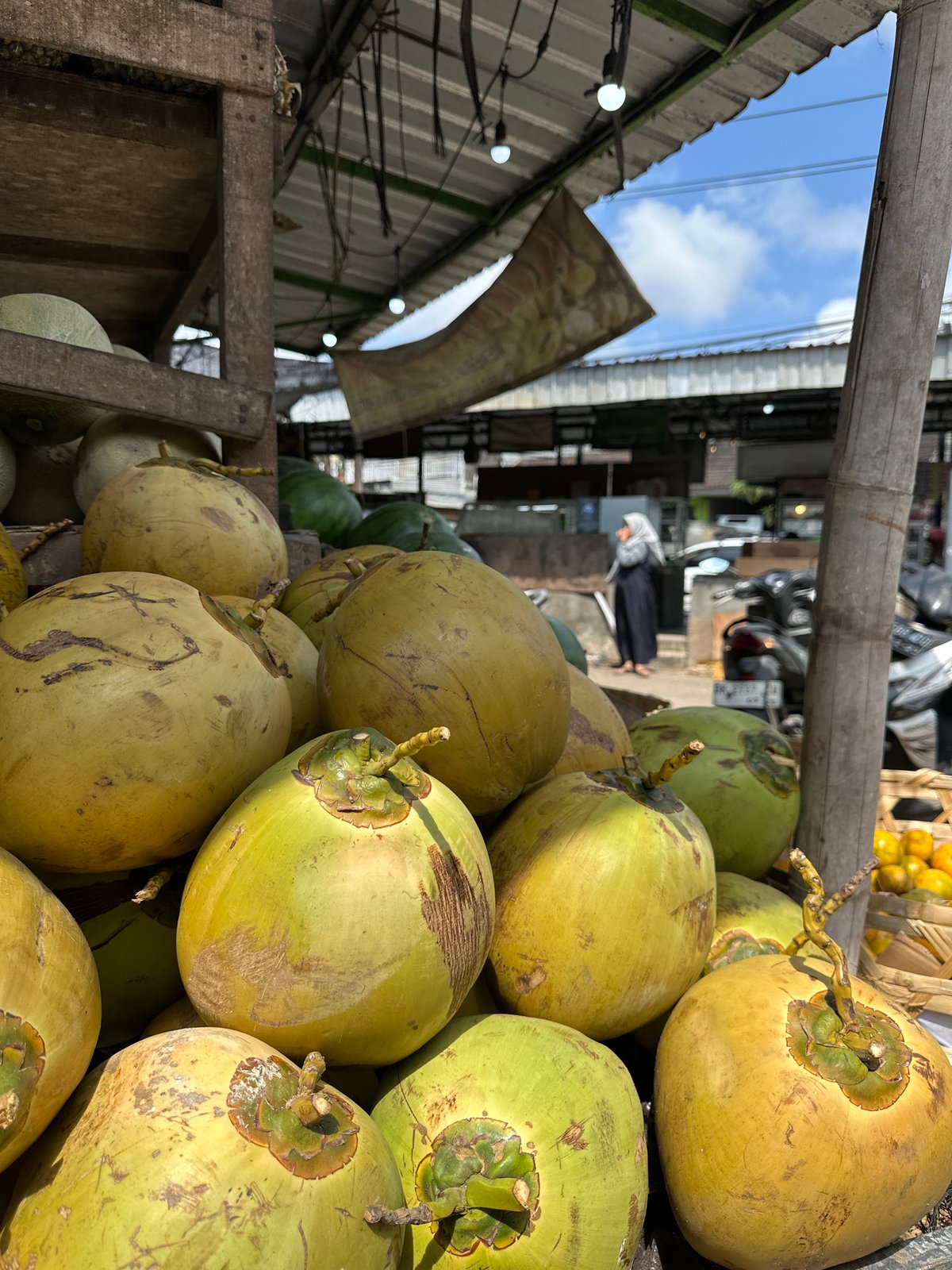 Morning market activity and street life in Kuta Selatan, Bali