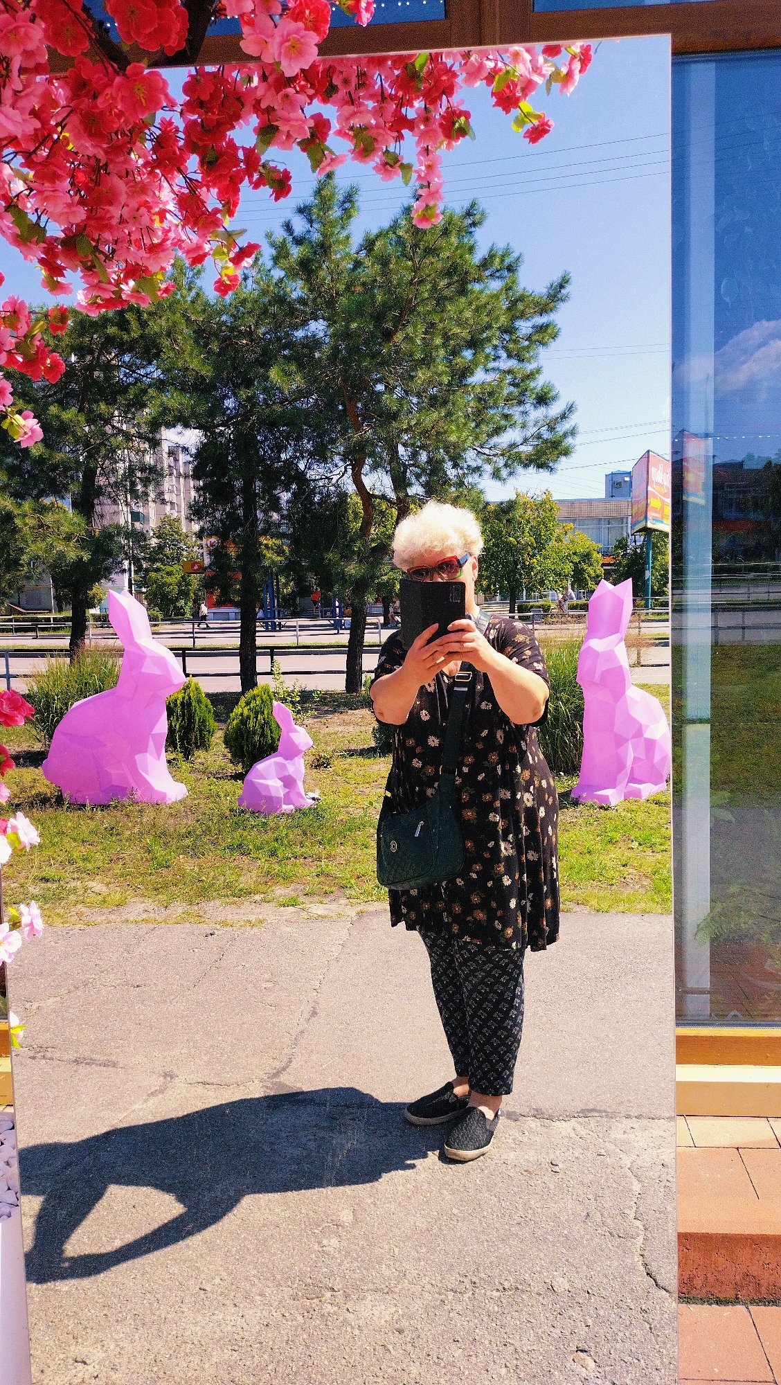 Pink rabbit sculptures and mirror selfies in Horishni Plavni