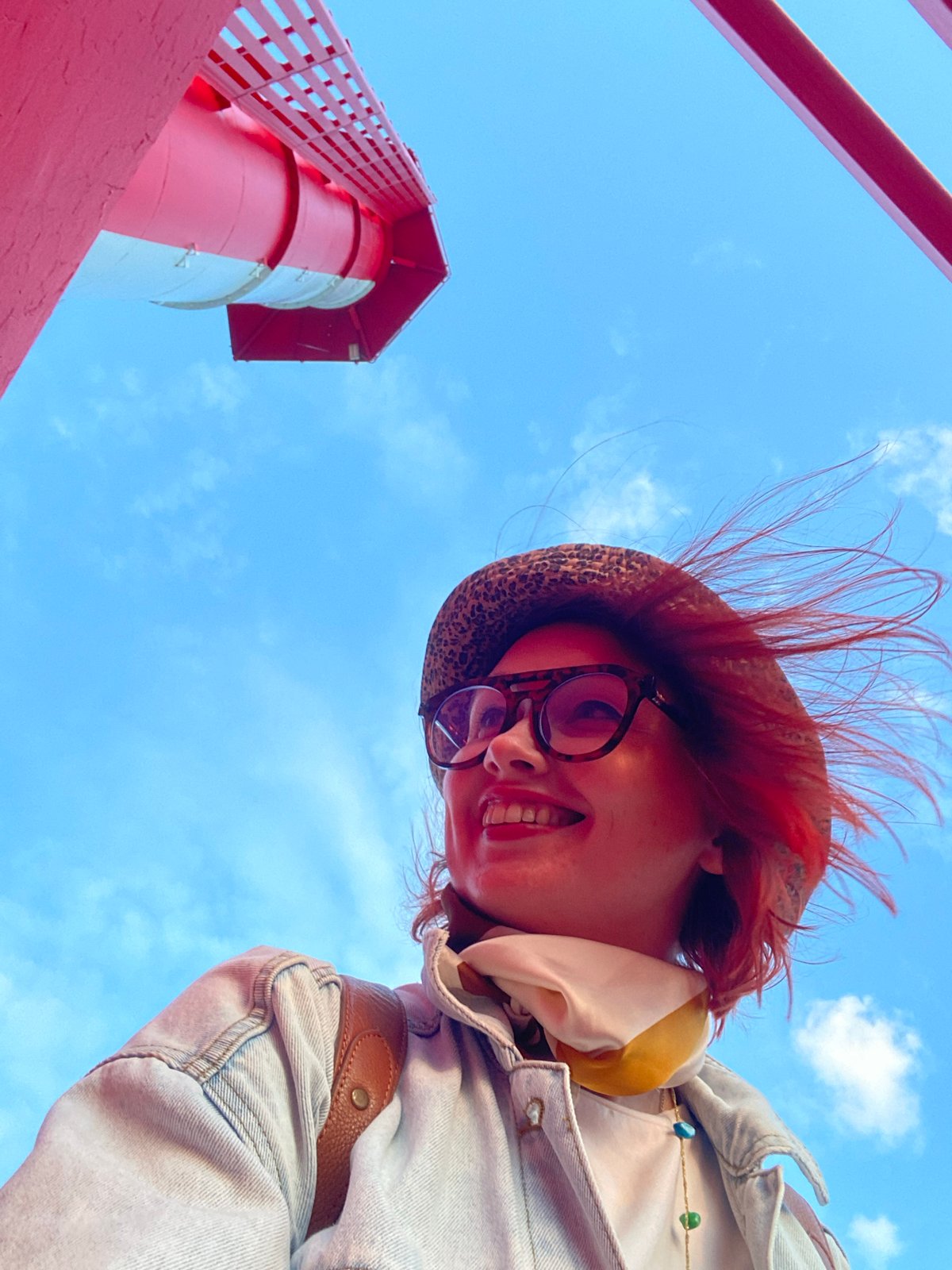 Tourist photo session captures sunset moments at Sochi waterfront