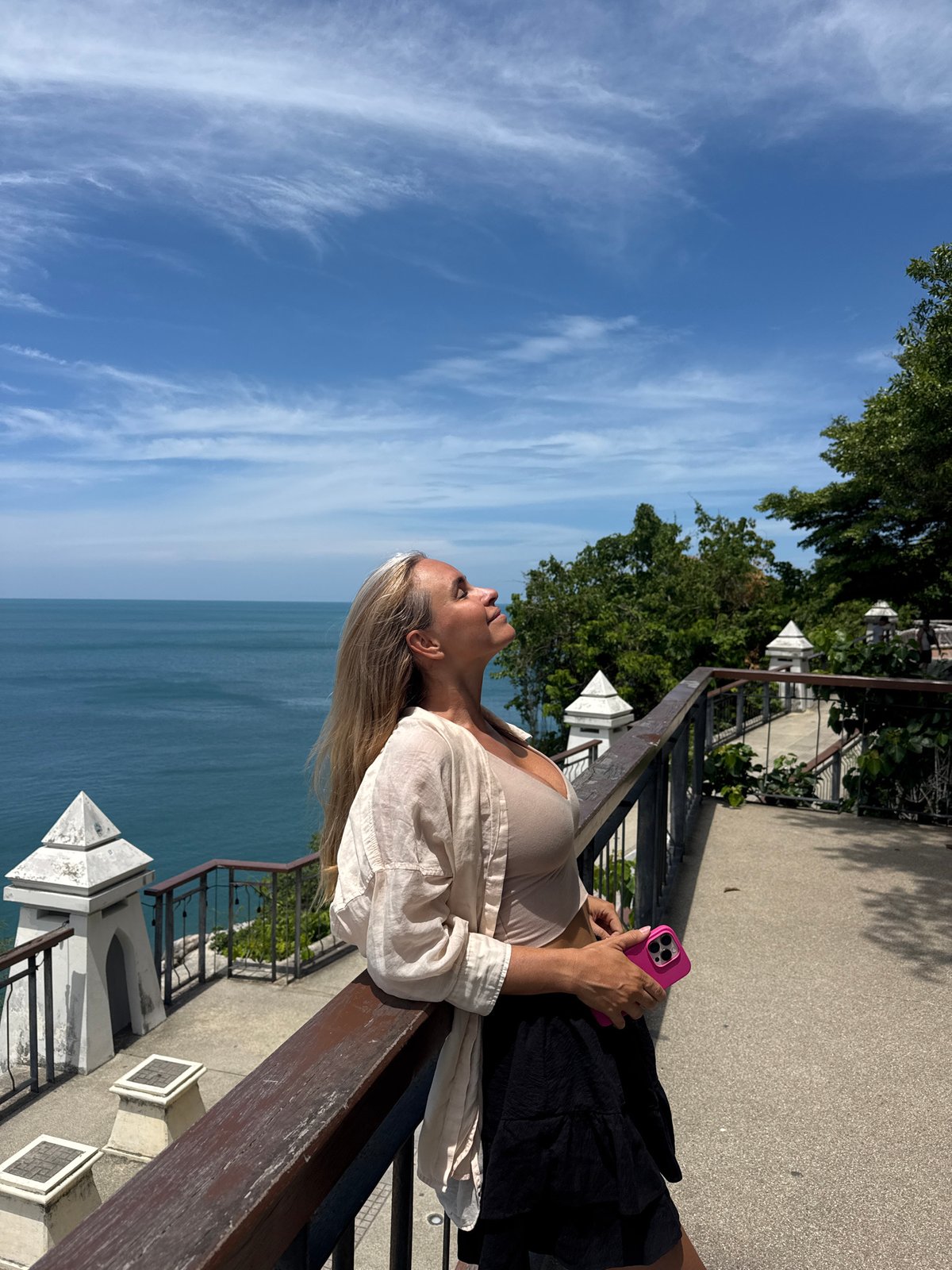 Morning visit to a Ko Samui ocean overlook with selfies and scenery