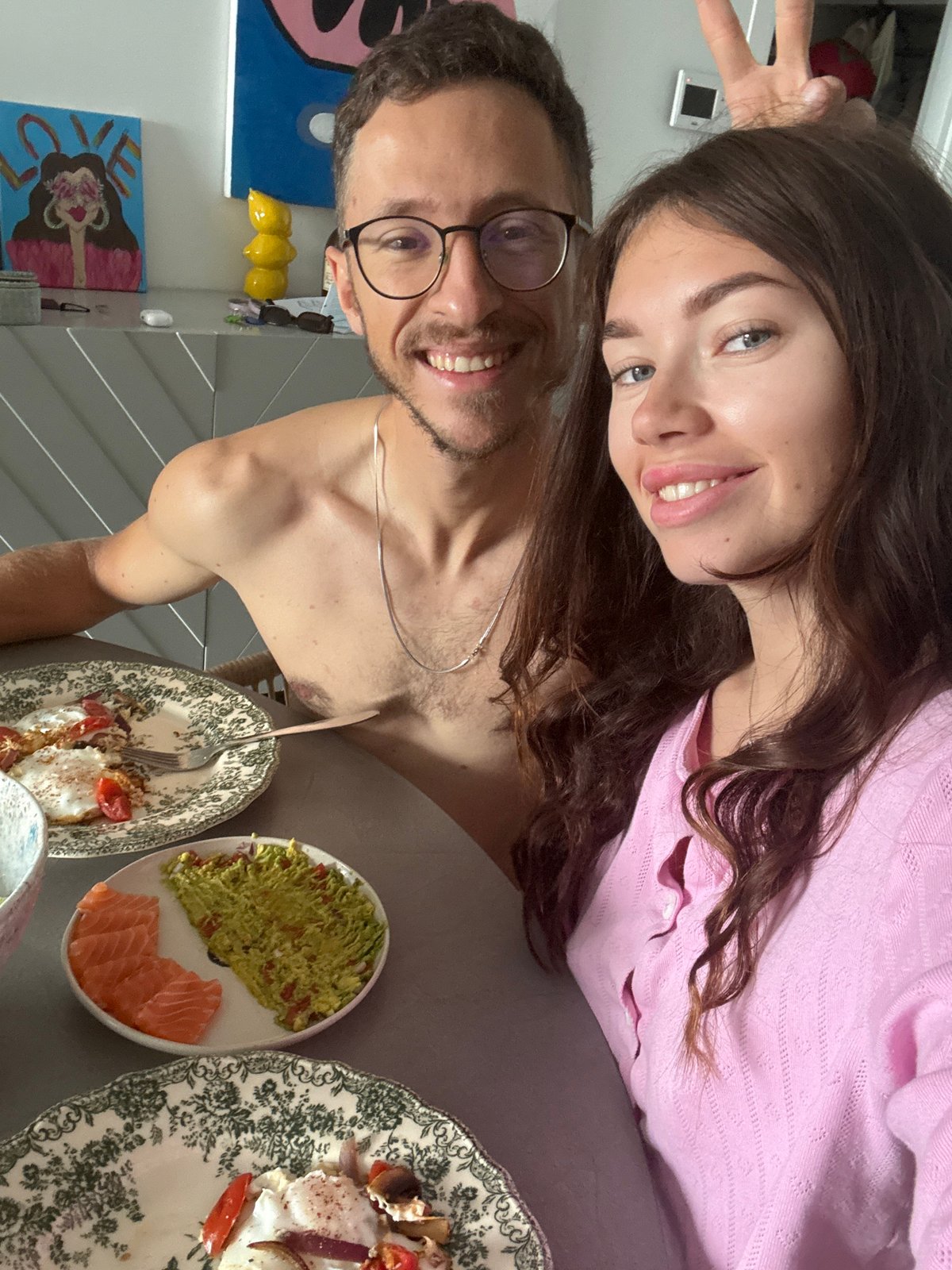Morning scenes captured in Tel Aviv dining and architecture