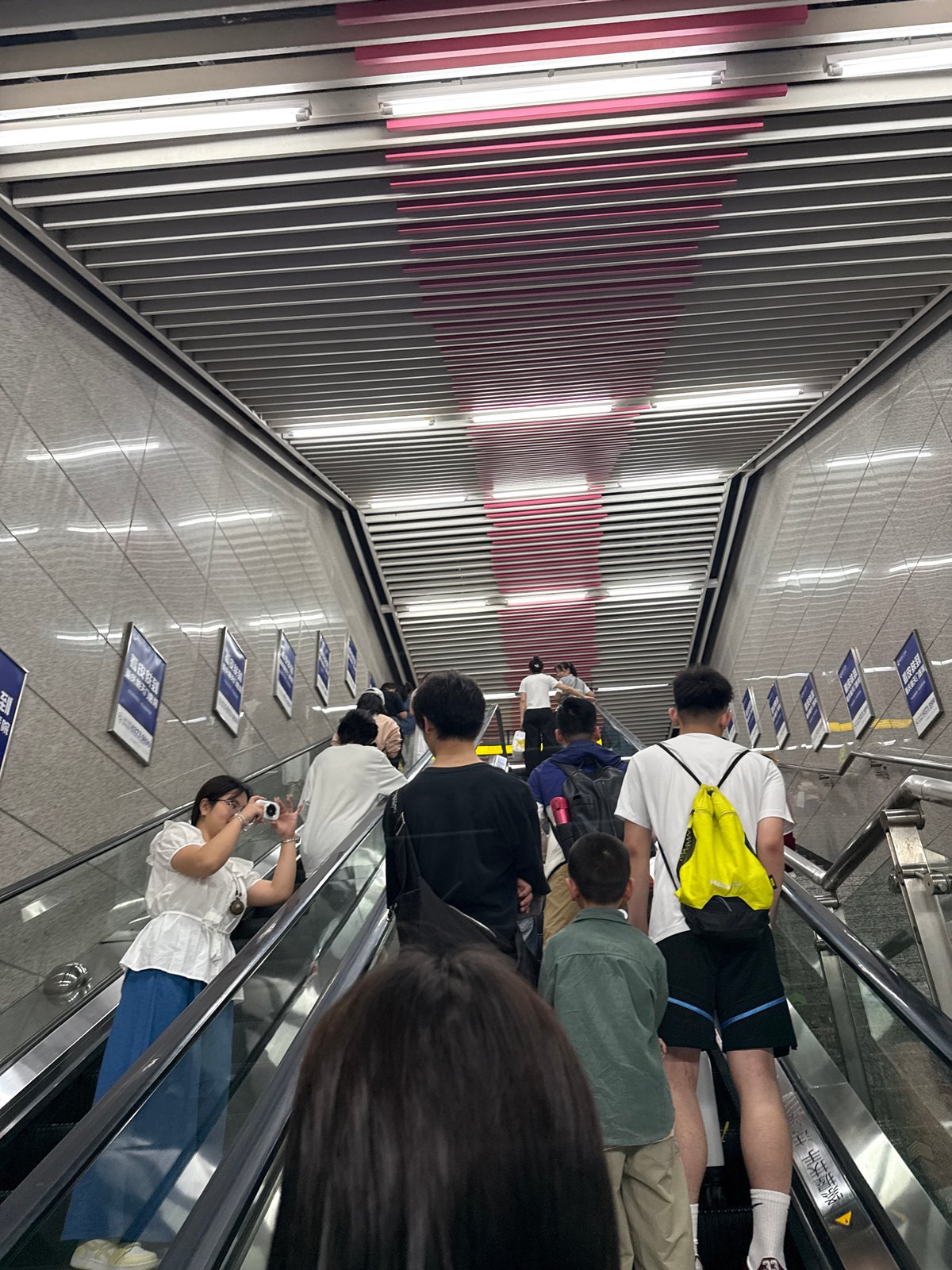 Morning commuter activity documented at Guang'an subway station
