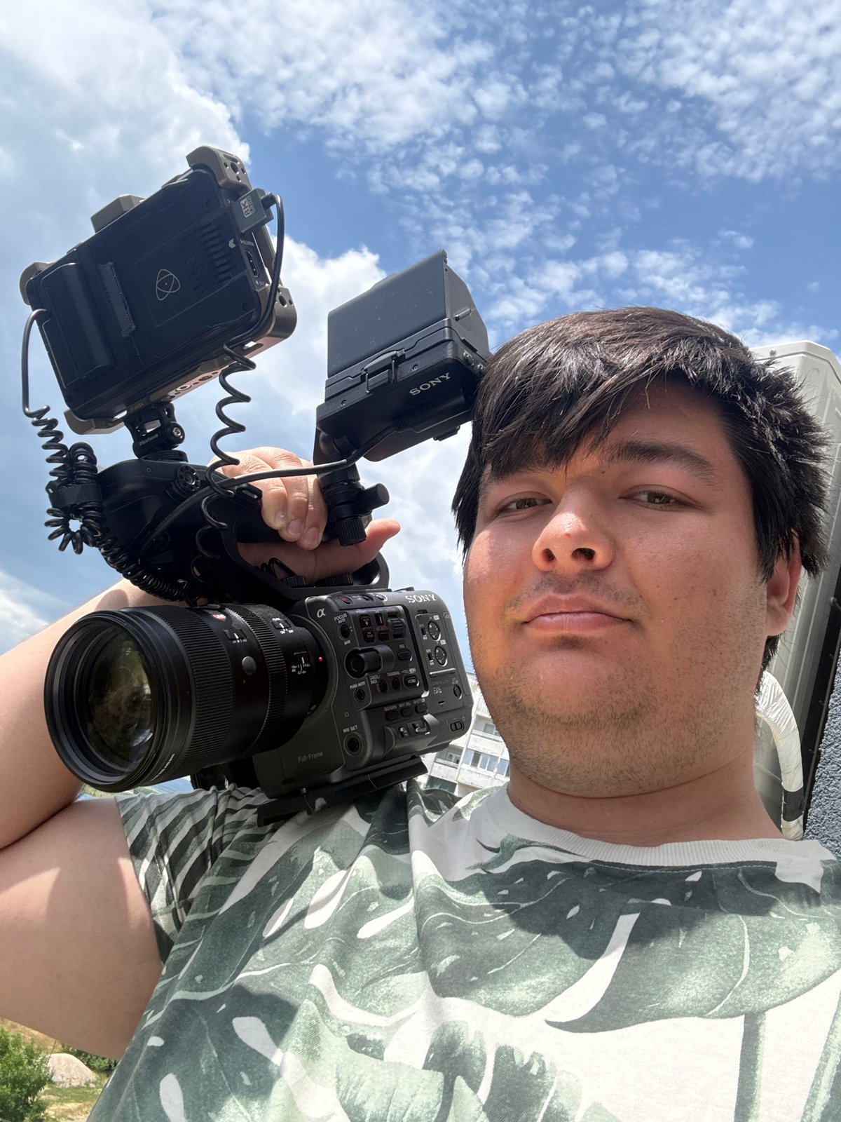 Sofia creator documents morning routine with cameras and gaming