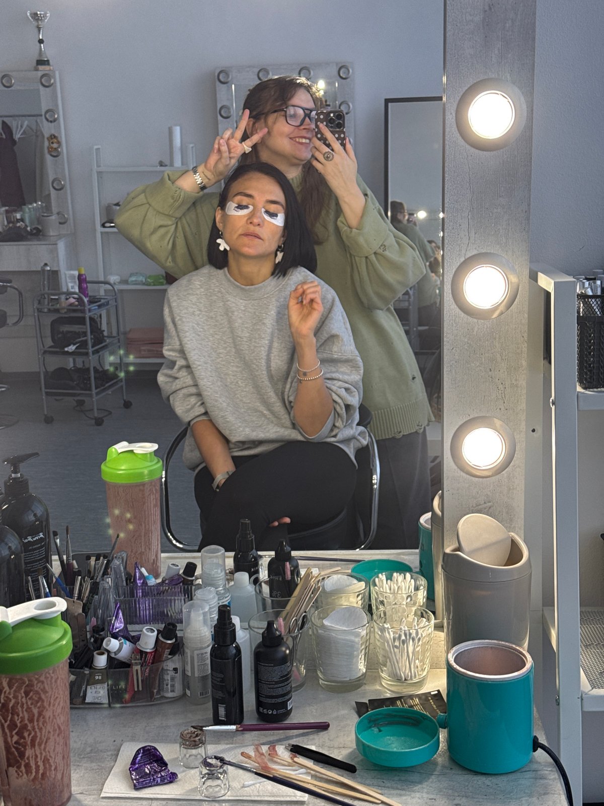 Beauty salon session captured in Izhevsk morning routine