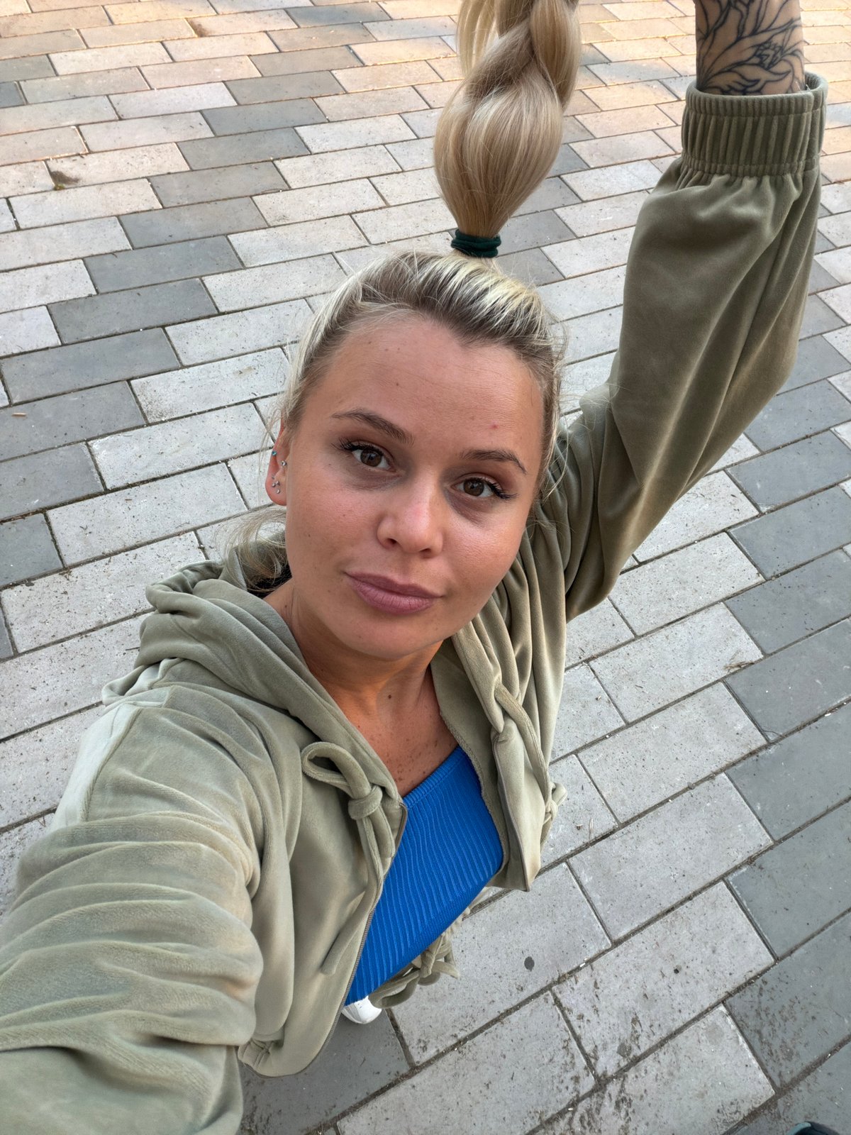 Woman photographs casual outdoor session in Sarapul, Russia